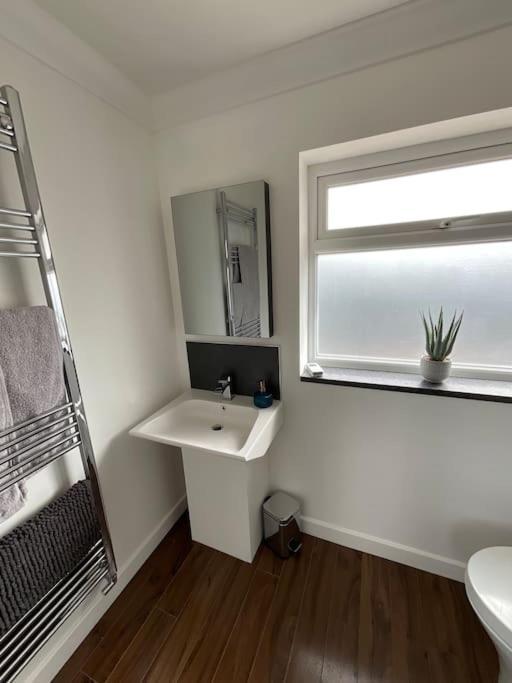 Self Contained Guest Flat Apartment Wick  Exterior photo